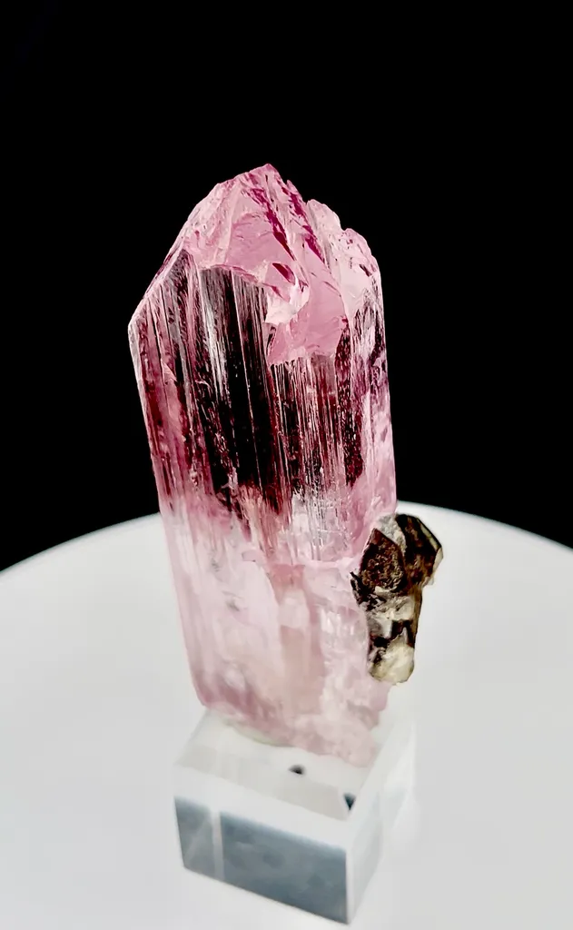 Kunzite from Afghanistan, Nuristan - image 5
