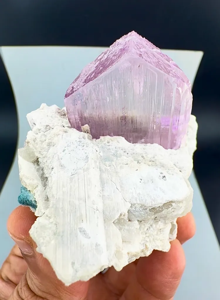 Kunzite from Afghanistan, Nuristan - image 3