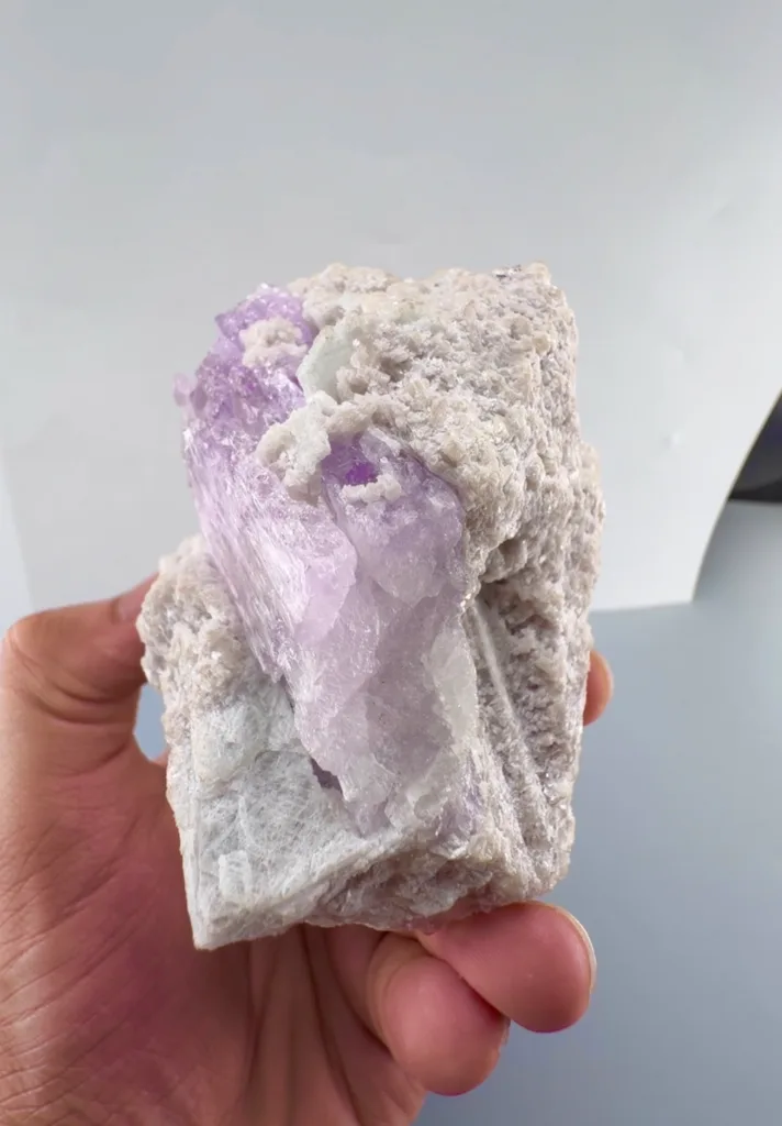 Kunzite from Afghanistan - image 2