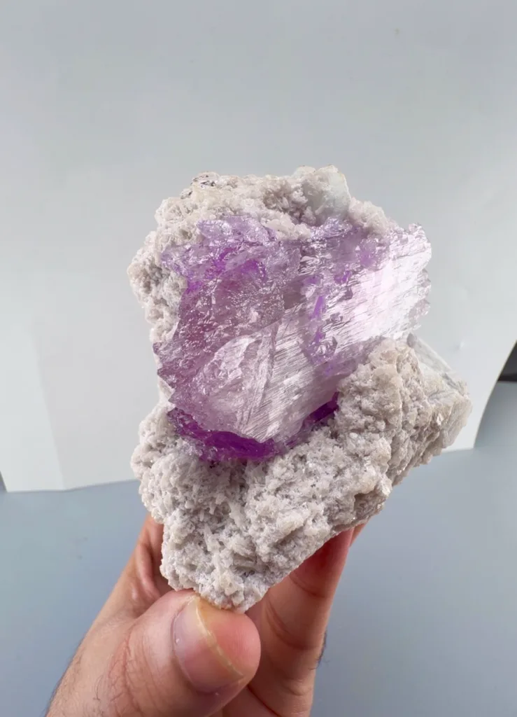 Kunzite from Afghanistan - image 3