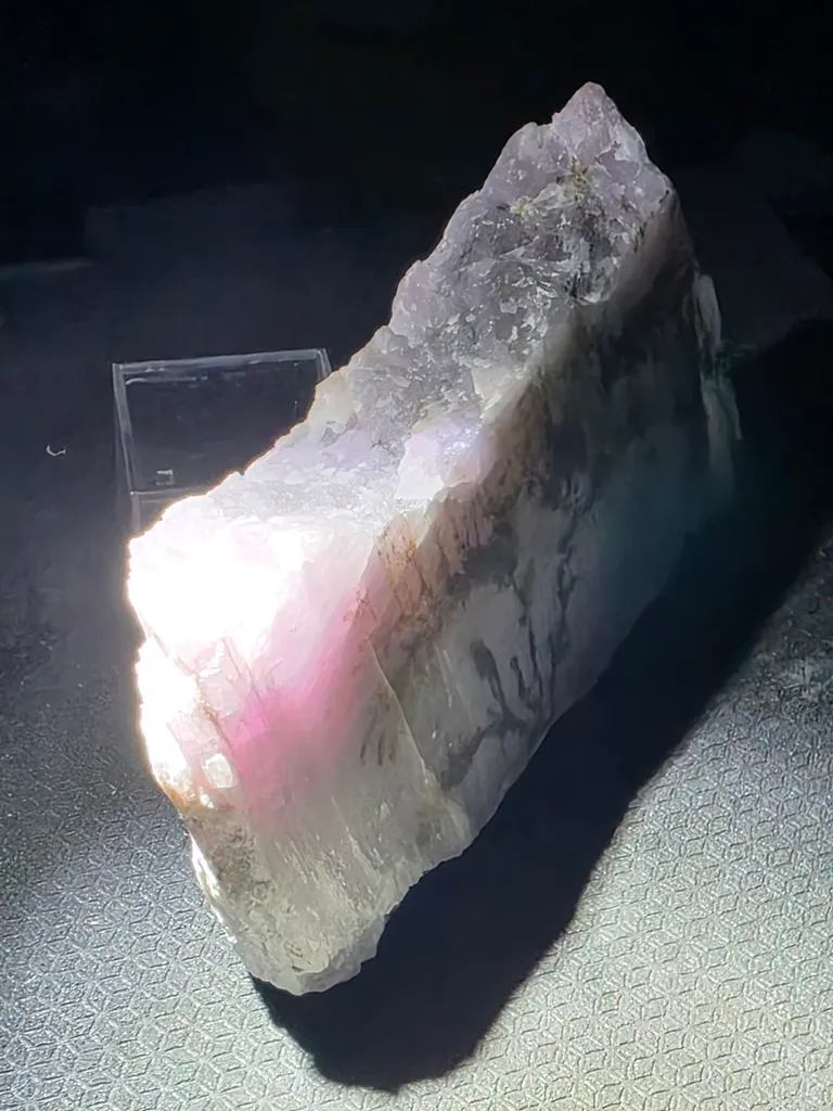 Kunzite from Brazil, Minas Gerais, Coronel Murta - image 6