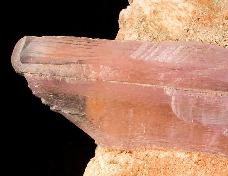 Kunzite in Matrix - image 4
