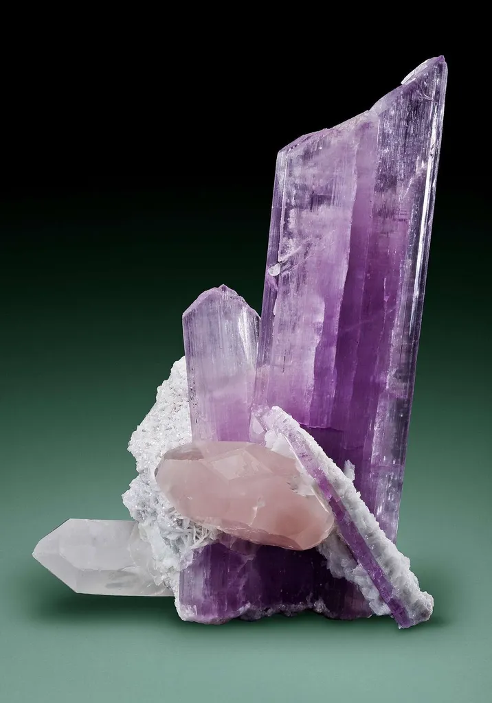 Kunzite With Morganite and Quartz image