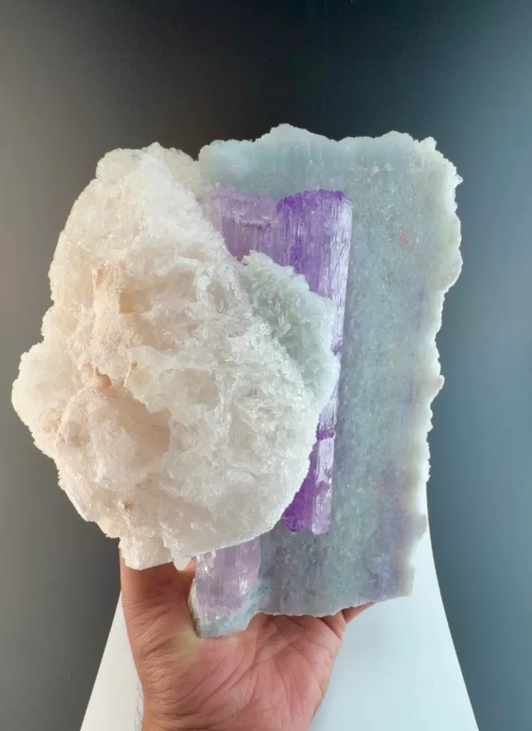 Kunzite with pollucite from Afghanistan image