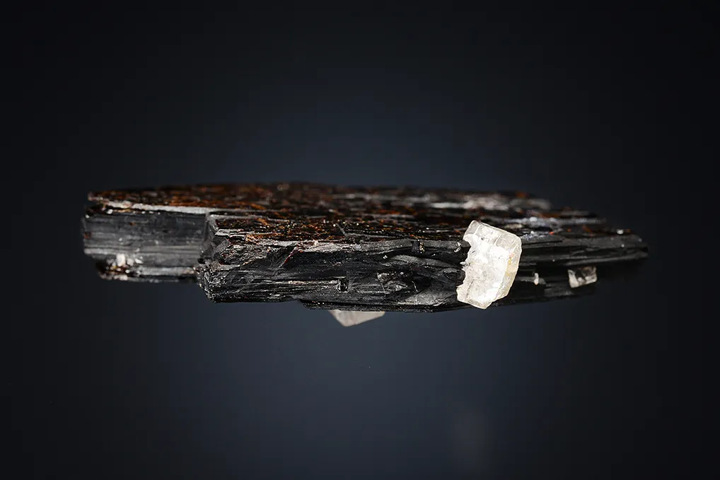 Kupletskite - image 3