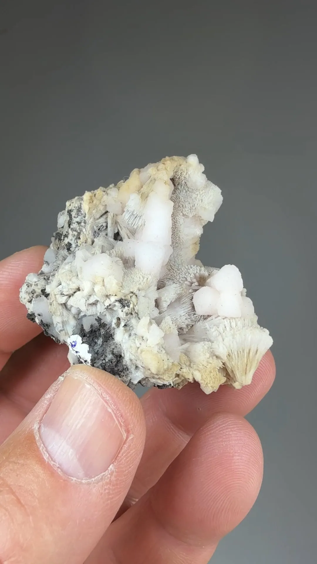 Kutnohorite - image 2