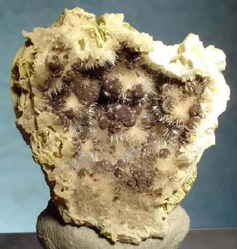 Kutnohorite, Aragonite - image 2