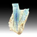 Kyanite (1039) - image 1