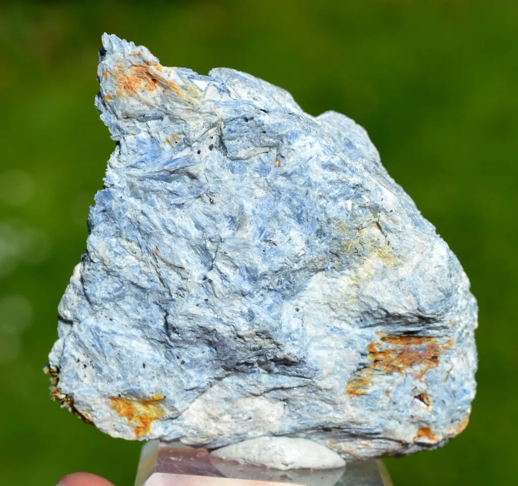 Kyanite 215 grams - Usambara mts, Lushoto District, Tanga Region, Tanzania - image 2