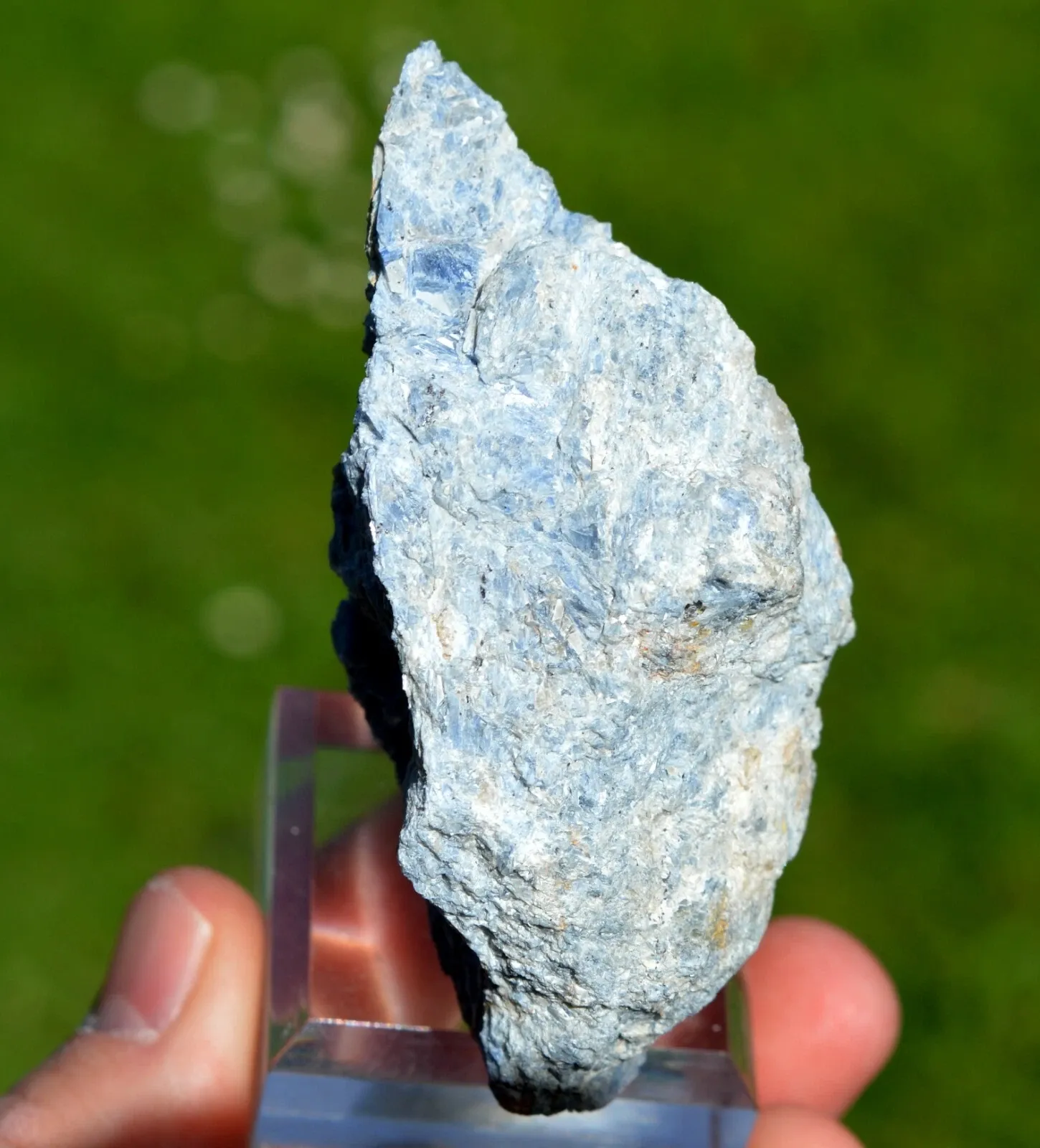 Kyanite 215 grams - Usambara mts, Lushoto District, Tanga Region, Tanzania - image 3