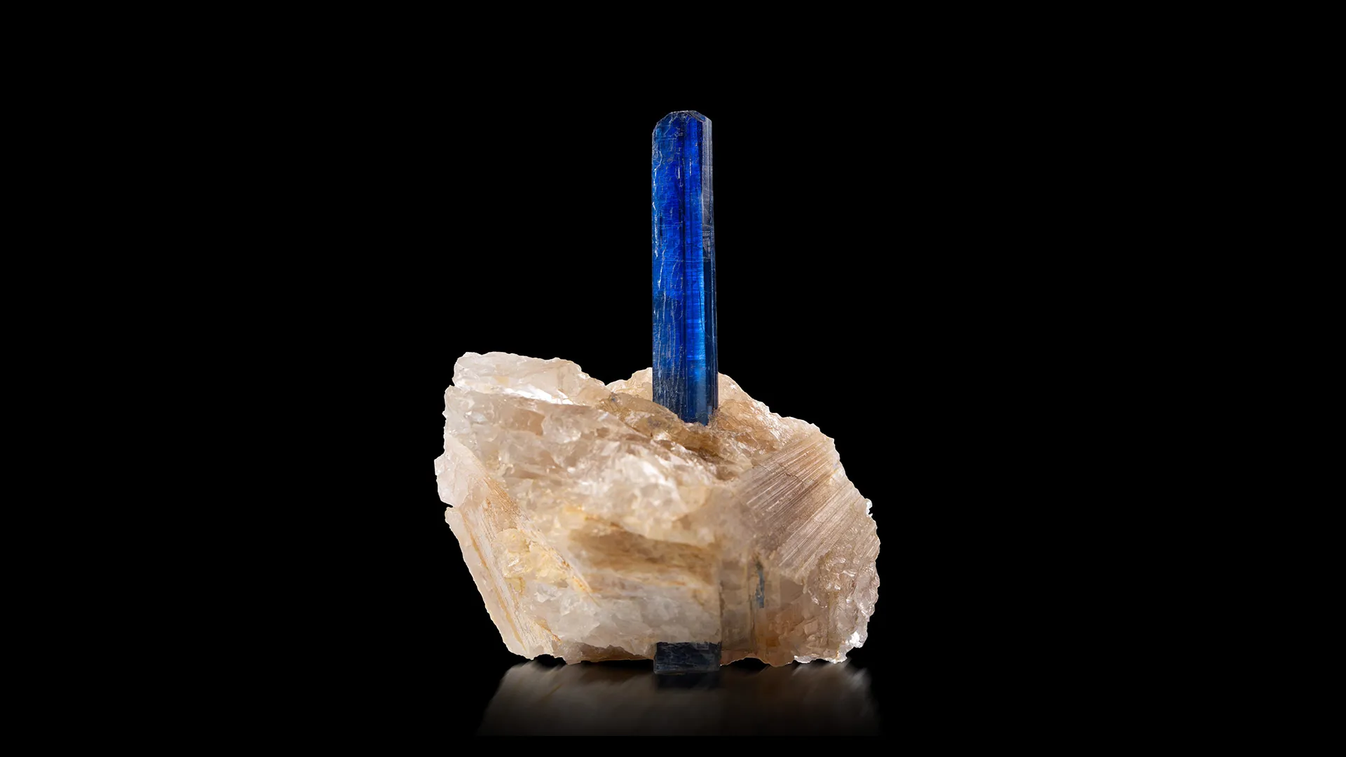 Kyanite - image 1