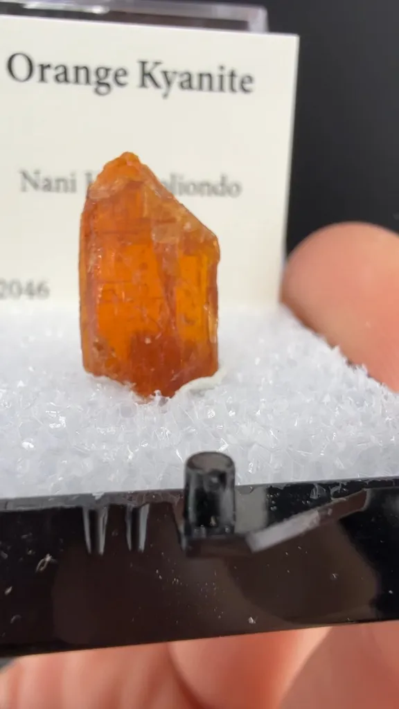 Kyanite image