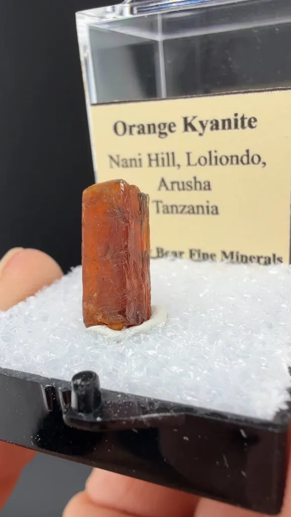 Kyanite image