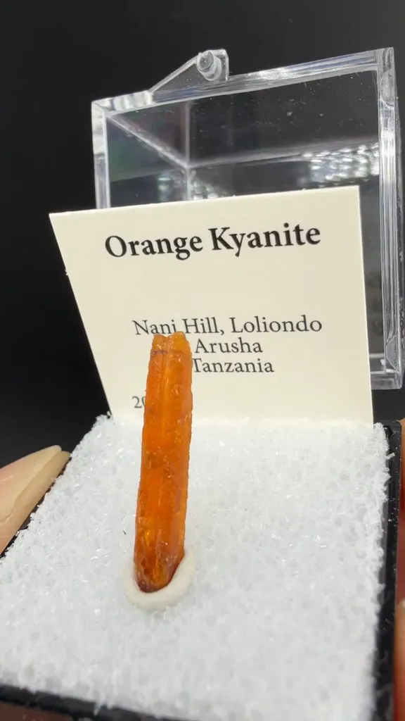Kyanite image