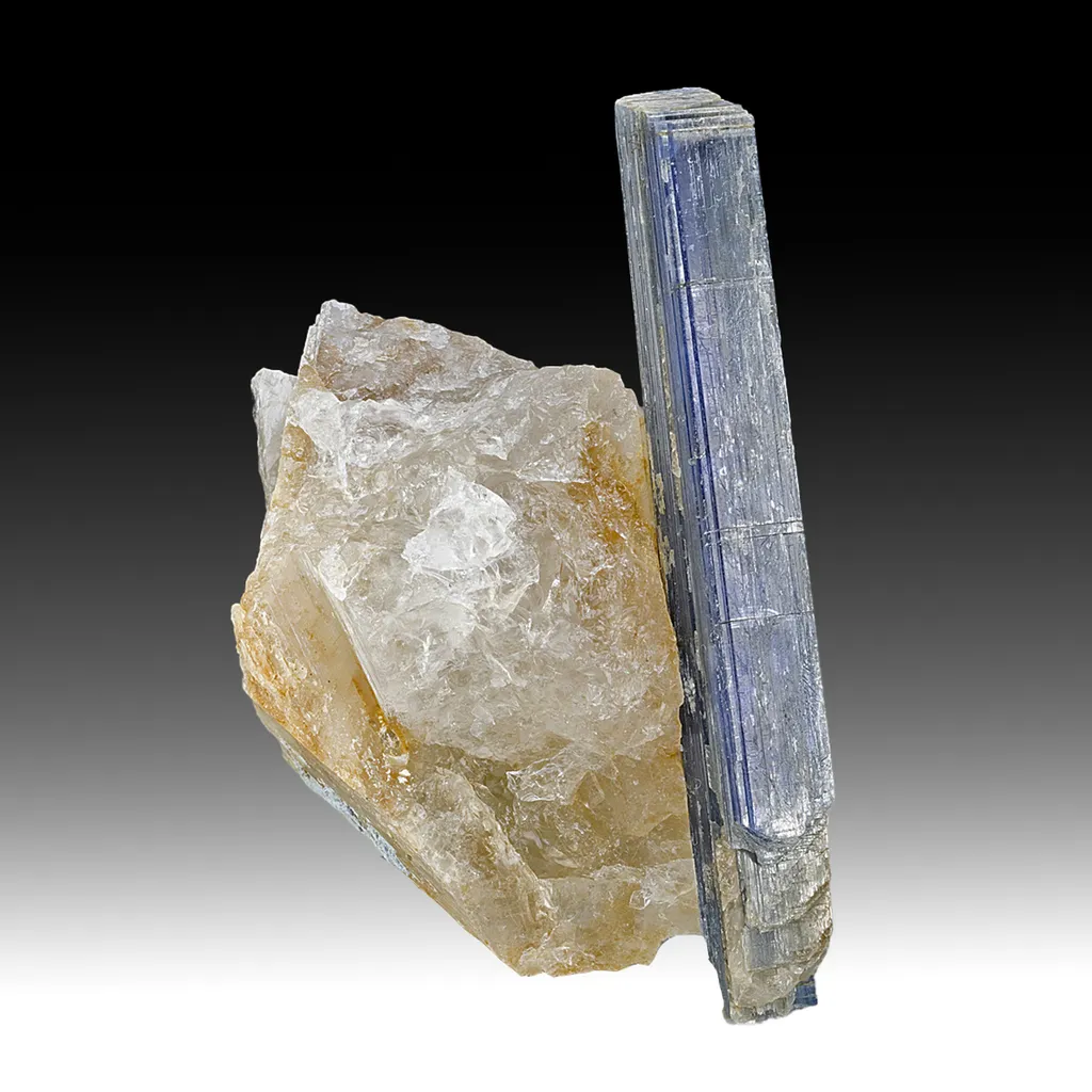 Kyanite image