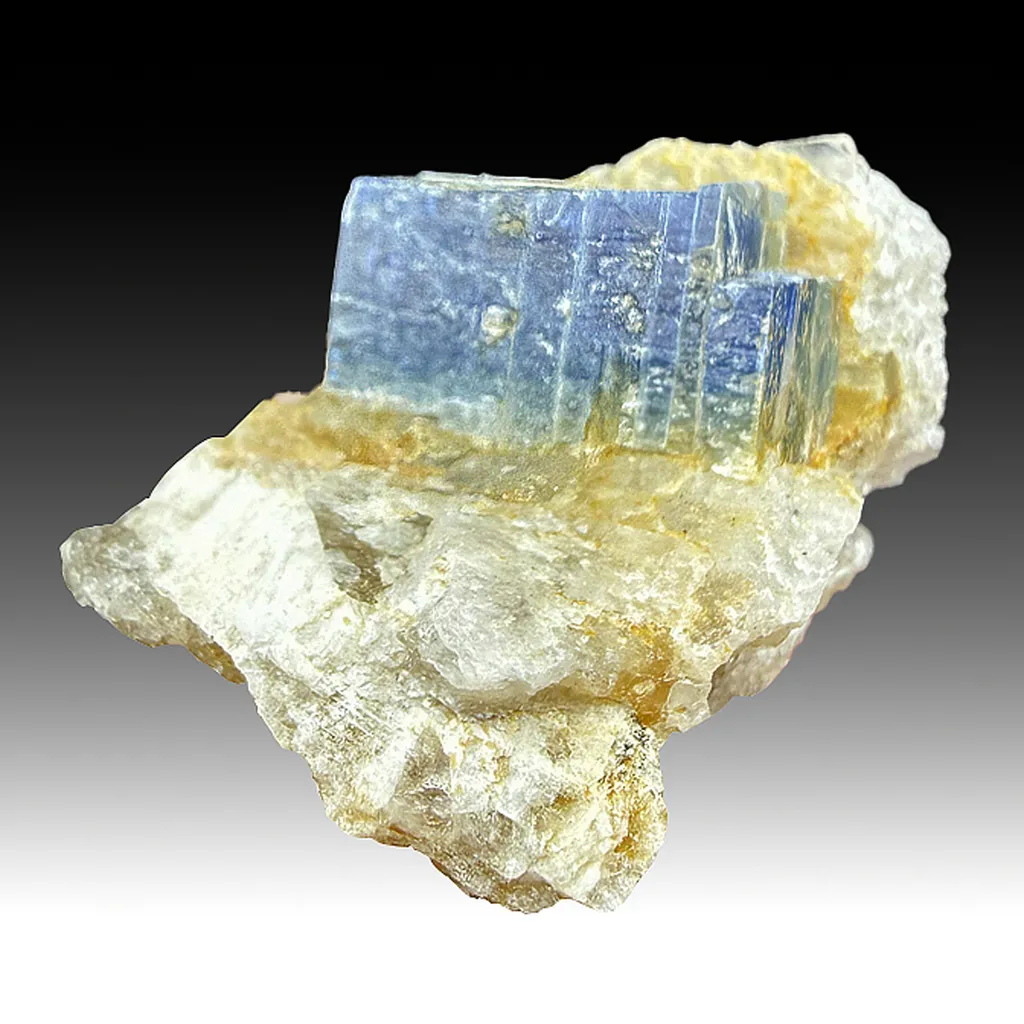 Kyanite image