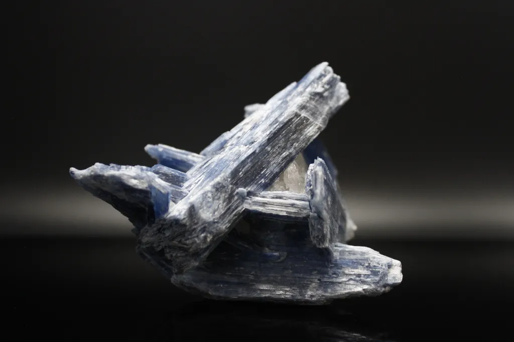 Kyanite from Brazil - image 3