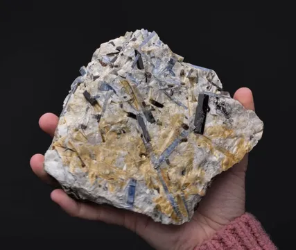 Kyanite with Staurolite
