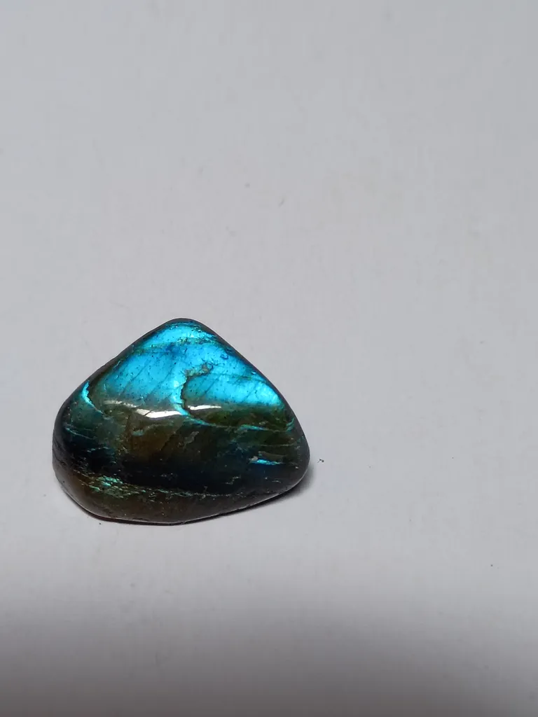Labradorite image