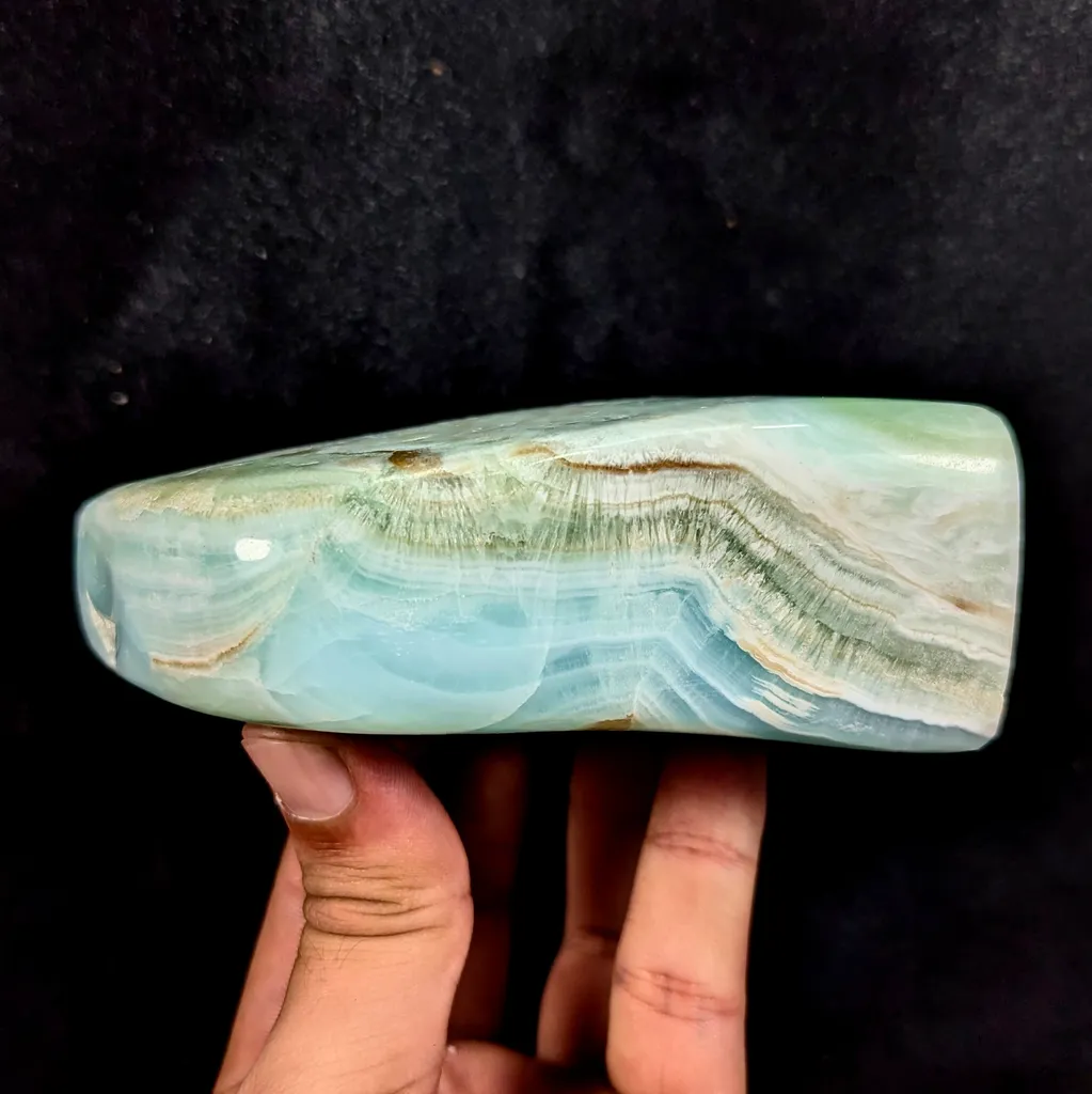 Large Caribbean Calcite Freeform Blue Rocks and Geodes Balochistan - image 7