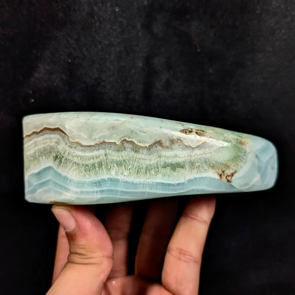 Large Caribbean Calcite Freeform Blue Rocks and Geodes Balochistan - image 8