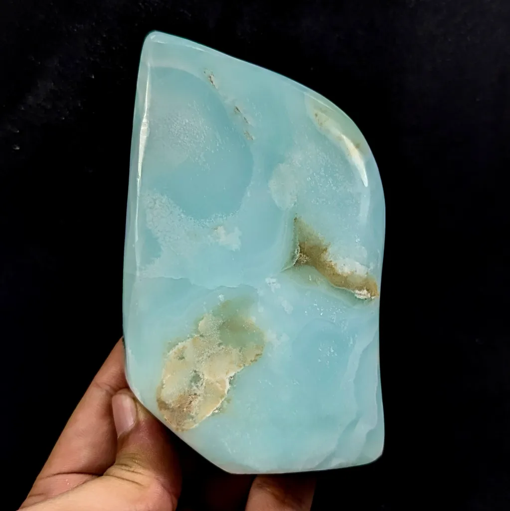Large Caribbean Calcite Freeform Blue Rocks and Geodes Balochistan image