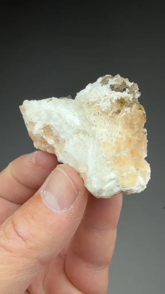 Laumontite with Mesolite - image 2
