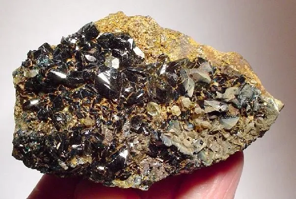 Lazulite, Quartz image