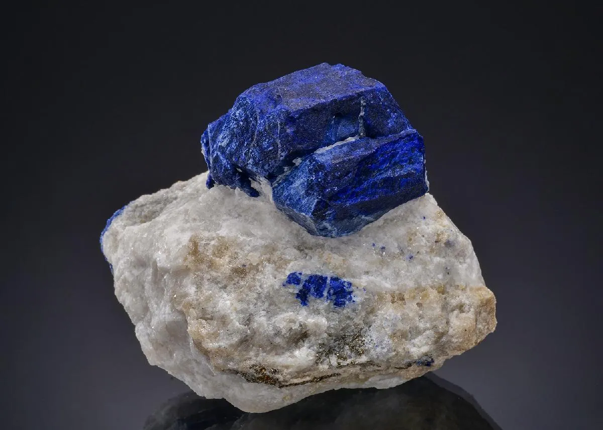 Lazurite - image 1