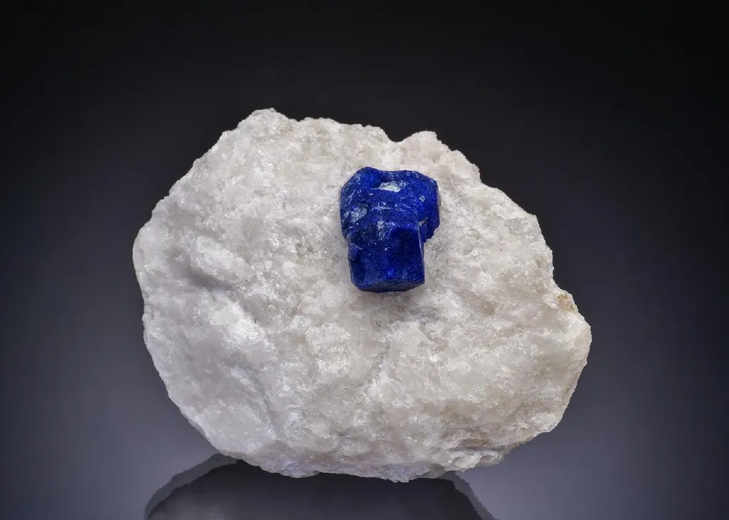 Lazurite image