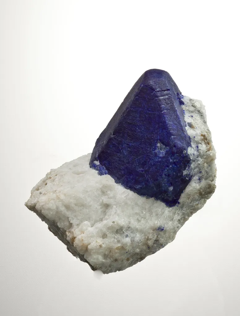 Lazurite (Lapis Lazuli) - image 3