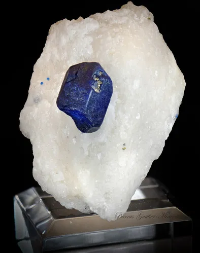 Lazurite on Calcite - image 3