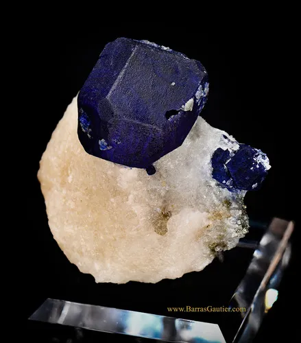 Lazurite on Calcite - image 3
