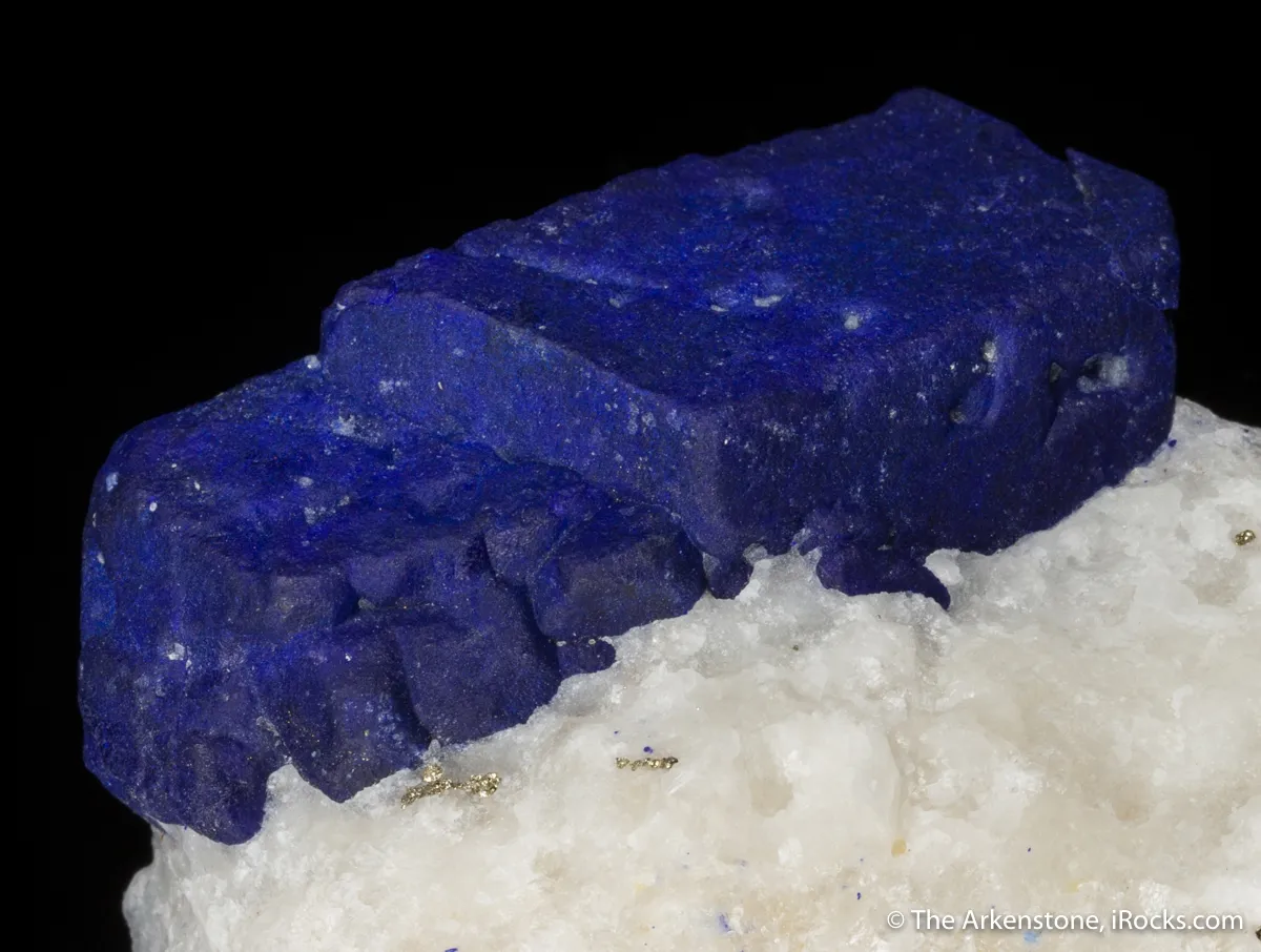 Lazurite on Calcite and Pyrite - image 5