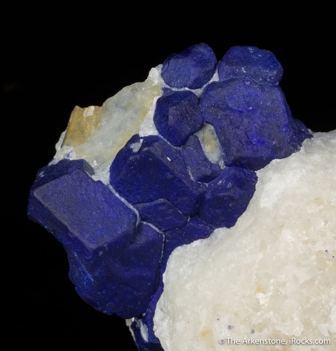 Lazurite on Calcite and Pyrite - image 4