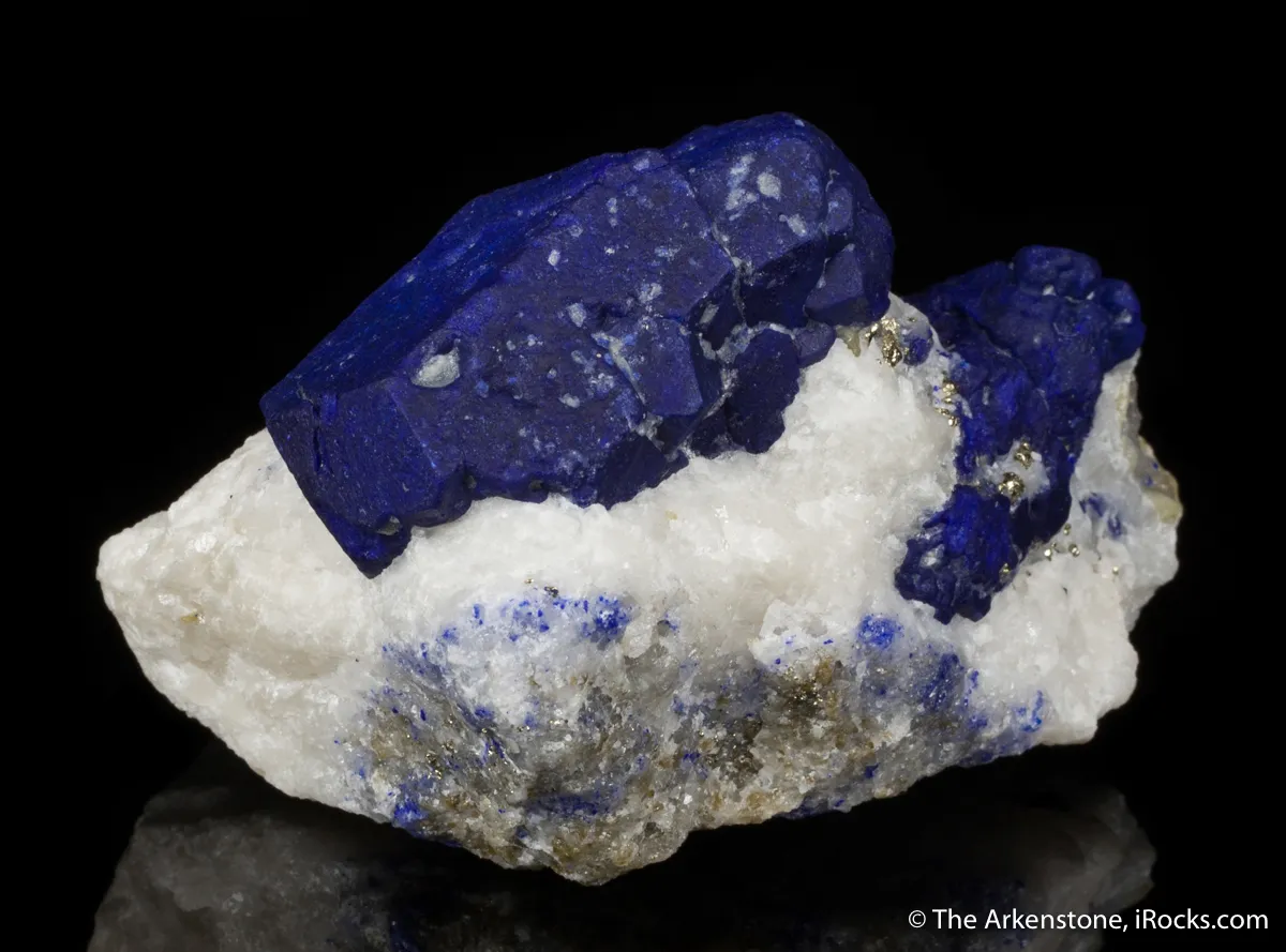 Lazurite on Calcite and Pyrite - image 9