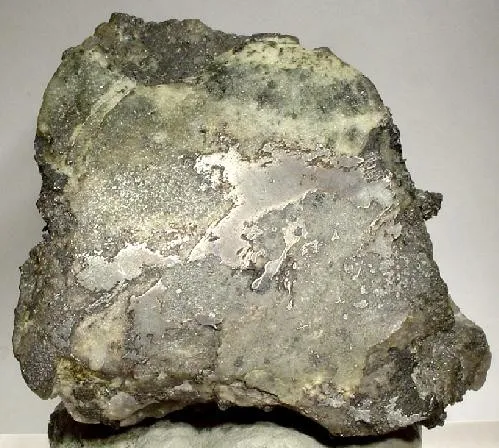 Lead, Quartz image