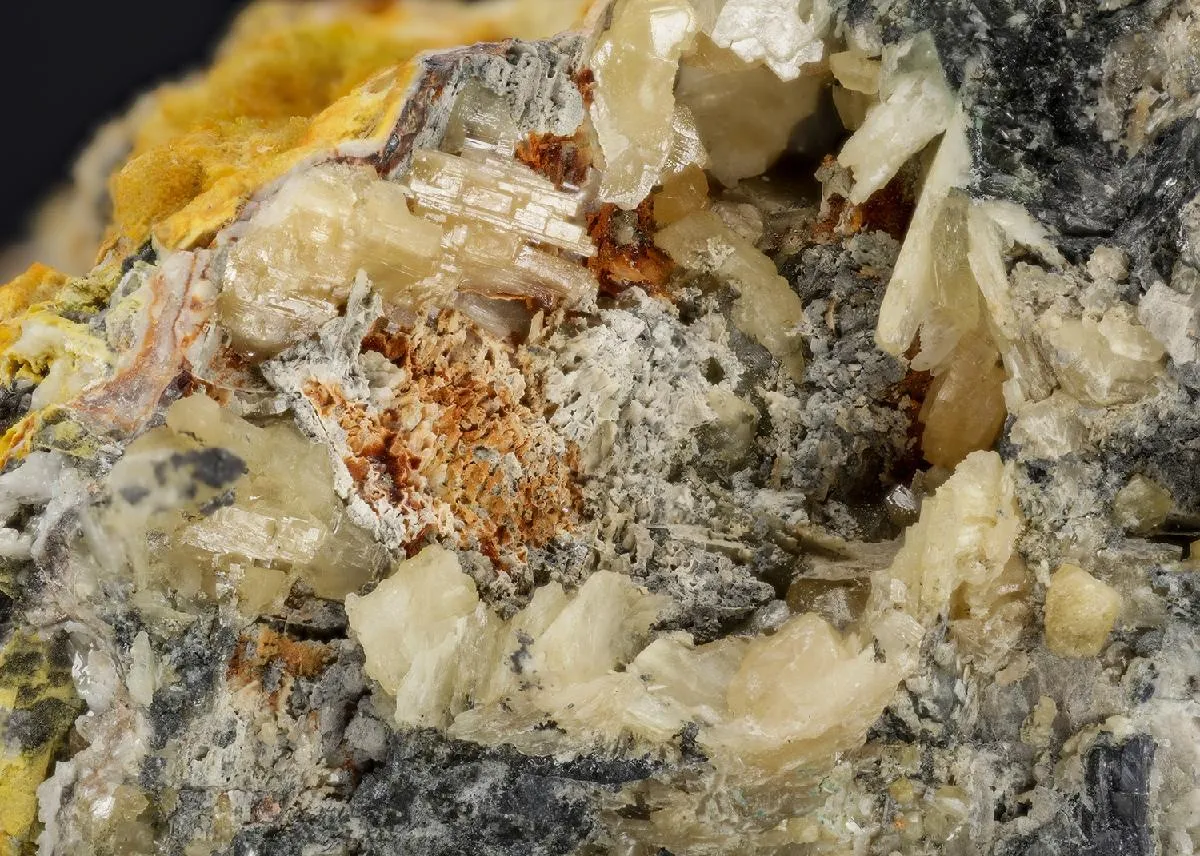 Leadhillite with Pyromorphite - image 1