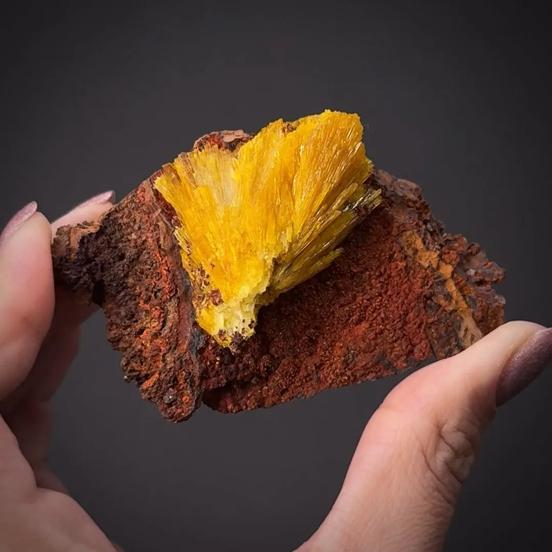 Legrandite (Aztec Sun pocket) - image 2