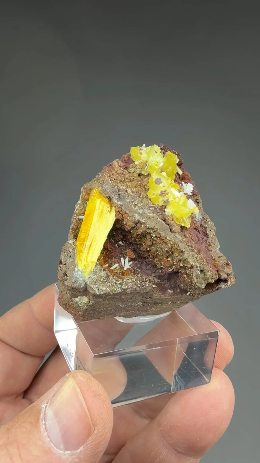 Legrandite with Smithsonite - image 2
