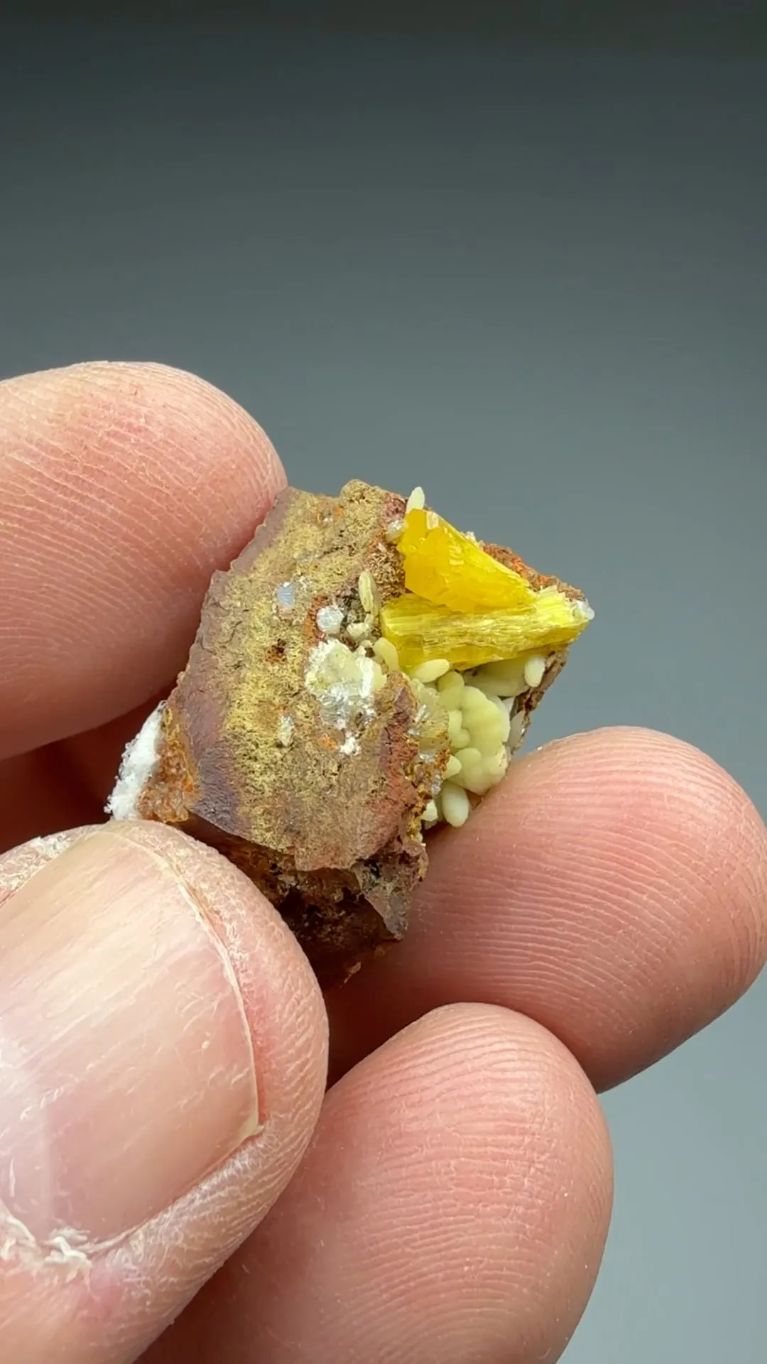 Legrandite with Smithsonite - image 2