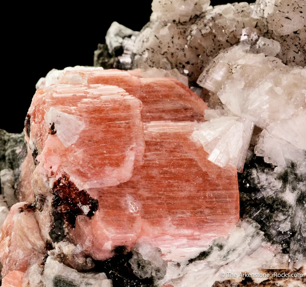 Leifite and Serandite image