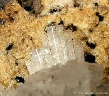 Leifite - image 3