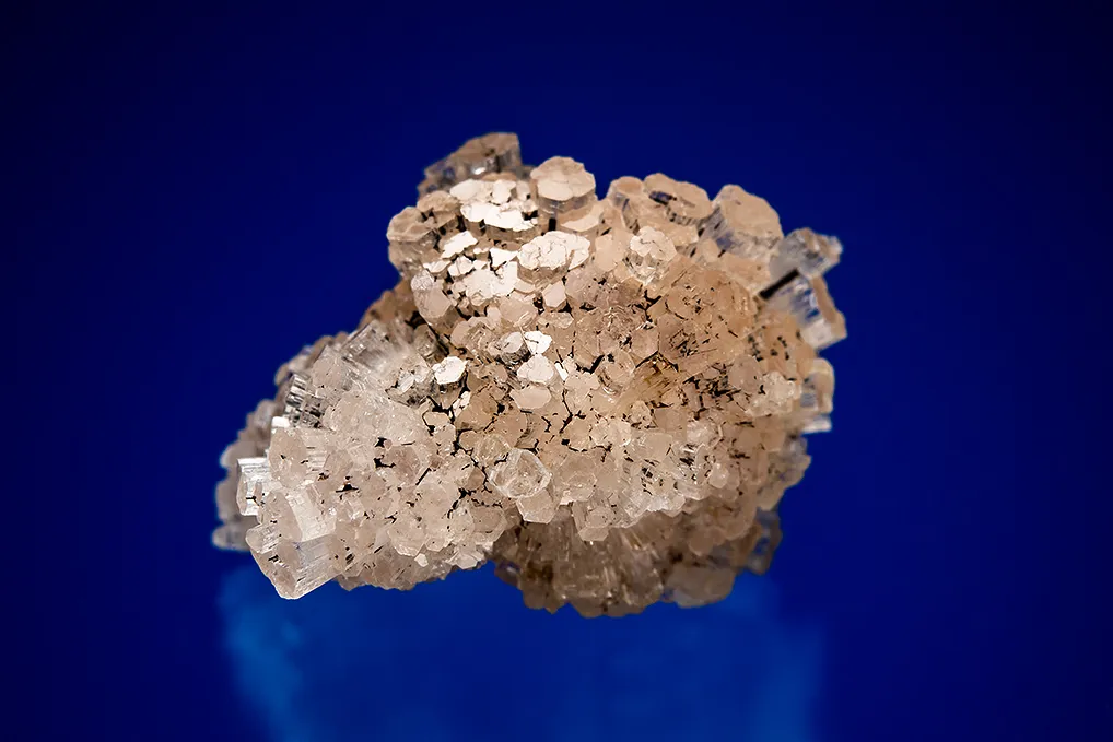 Leifite image
