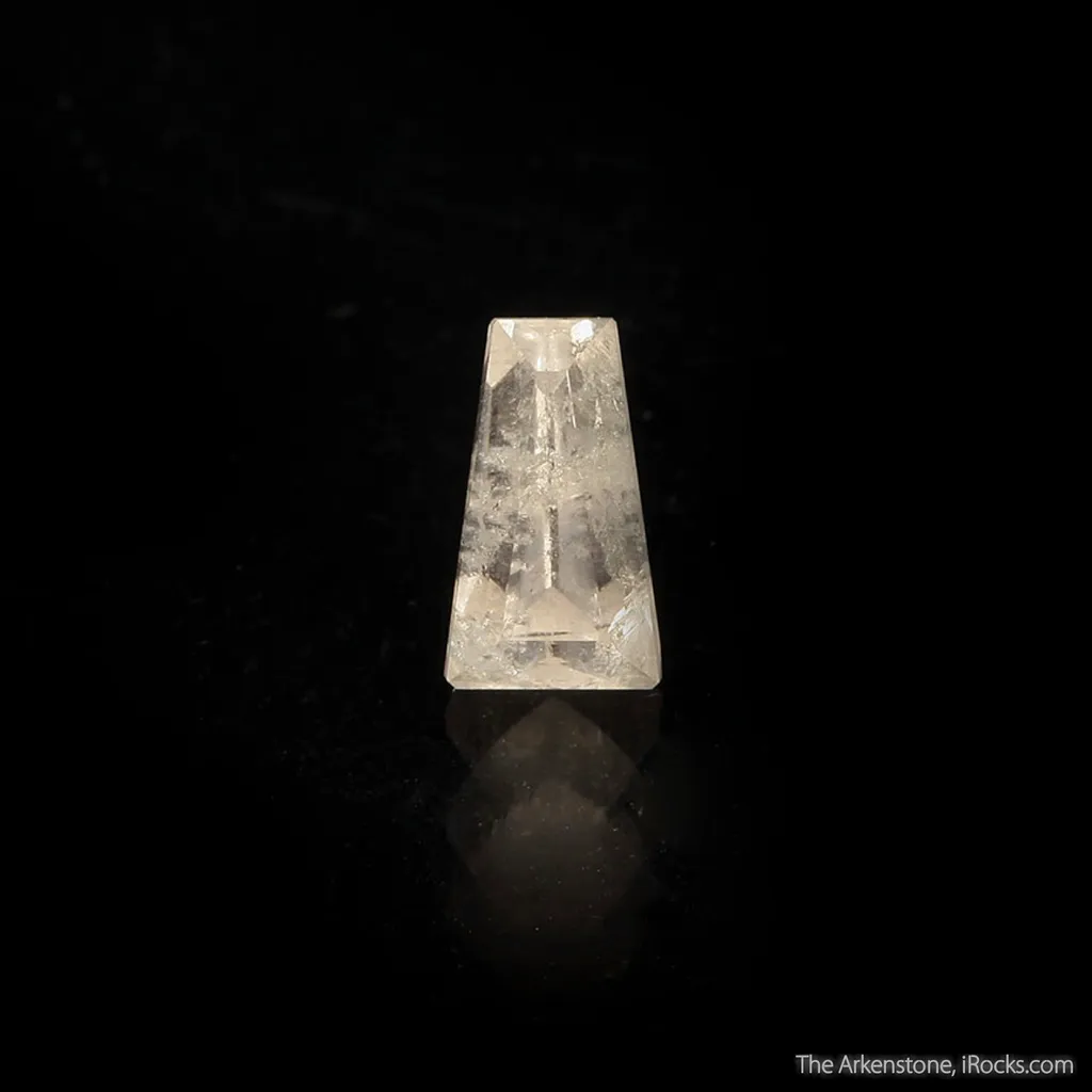 Leifite (rough and cut set) - image 2