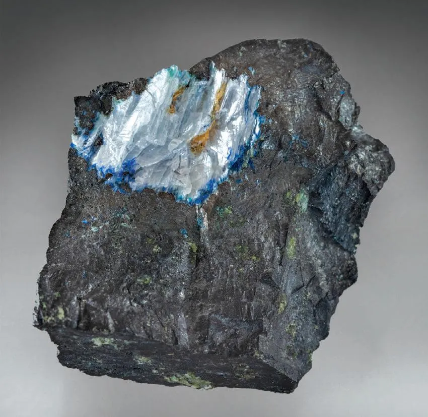Leiteite, warikahnite, ianbruceite, johillerite image