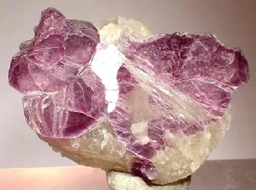 Lepidolite, Quartz image