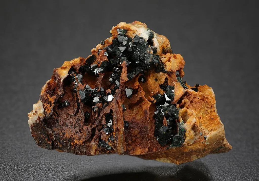 Libethenite image