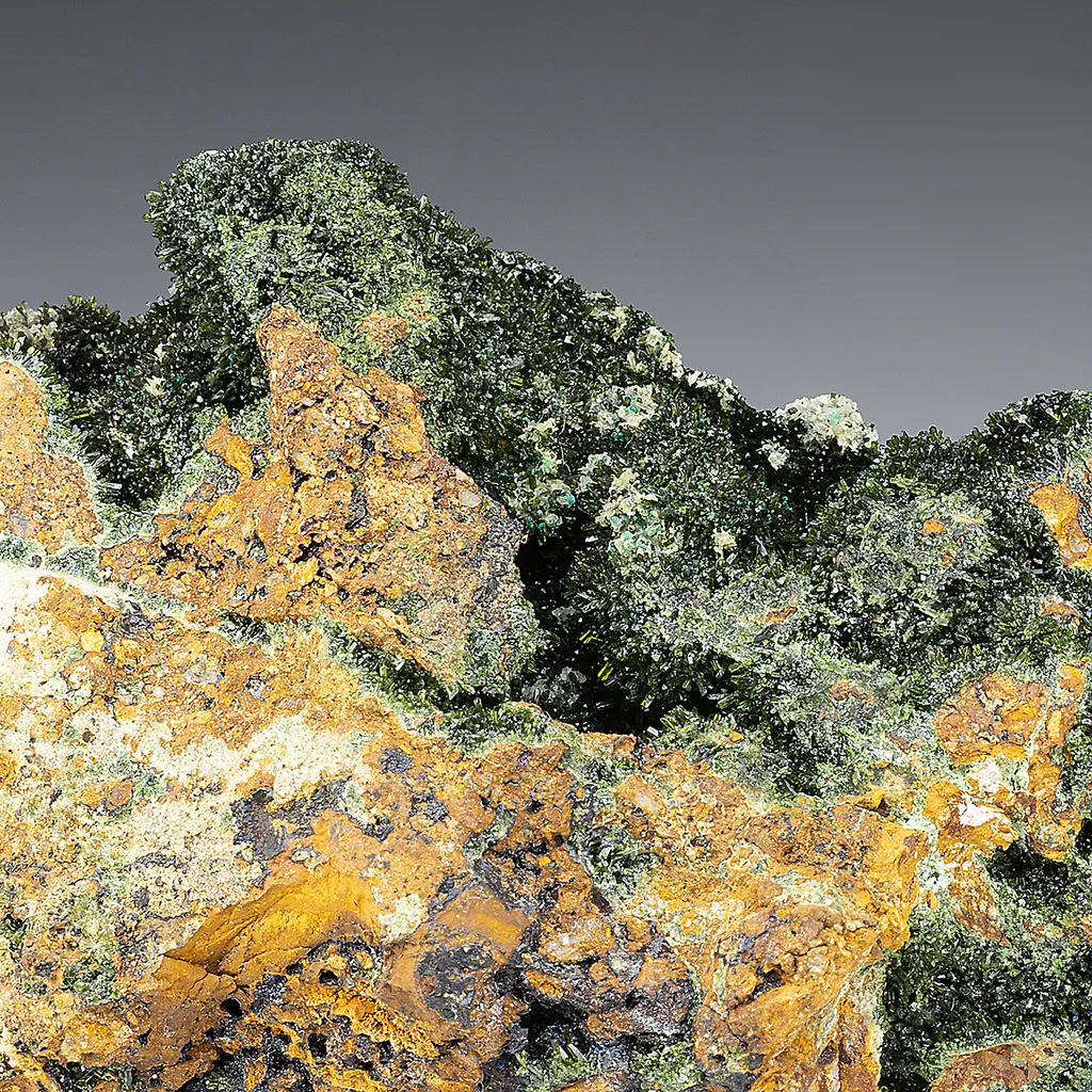Libethenite with Pseudomalachite image