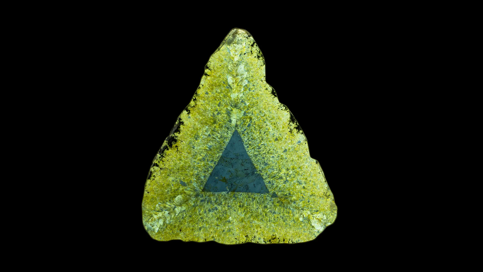 Liddicoatite - image 1